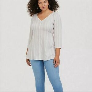 NWT TORRID lavender striped 3/4 sleeve Challis top size 00